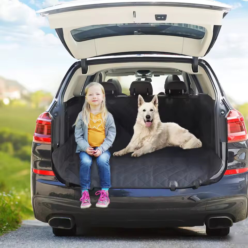 Funda Protectora: ¡Adiós Pelos y Suciedad en Tu Auto! 🐾🚗